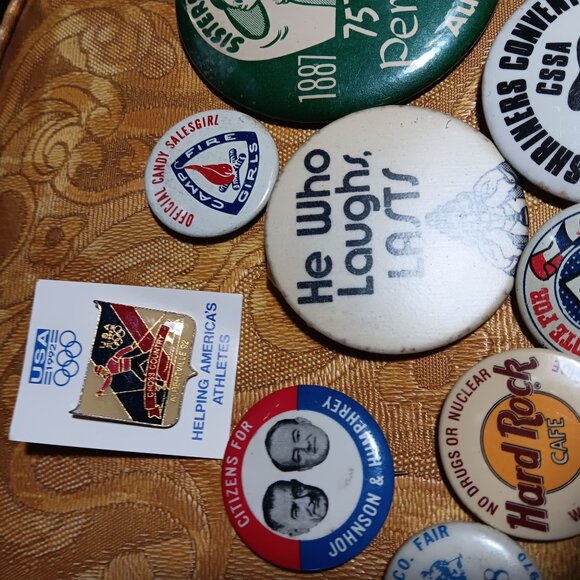 Vintage Pinback Buttons & Pins Lot - Variety Of Themes 13Ct 50s 60s 70s 80s - Picture 7 of 8